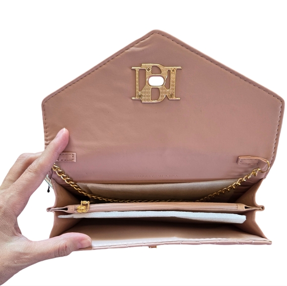 Badgley Mischka Diamond Quilted Crossbody Purse, Blush - Picture 4 of 6